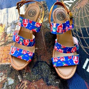 Pretty SO Authentic American Heritage